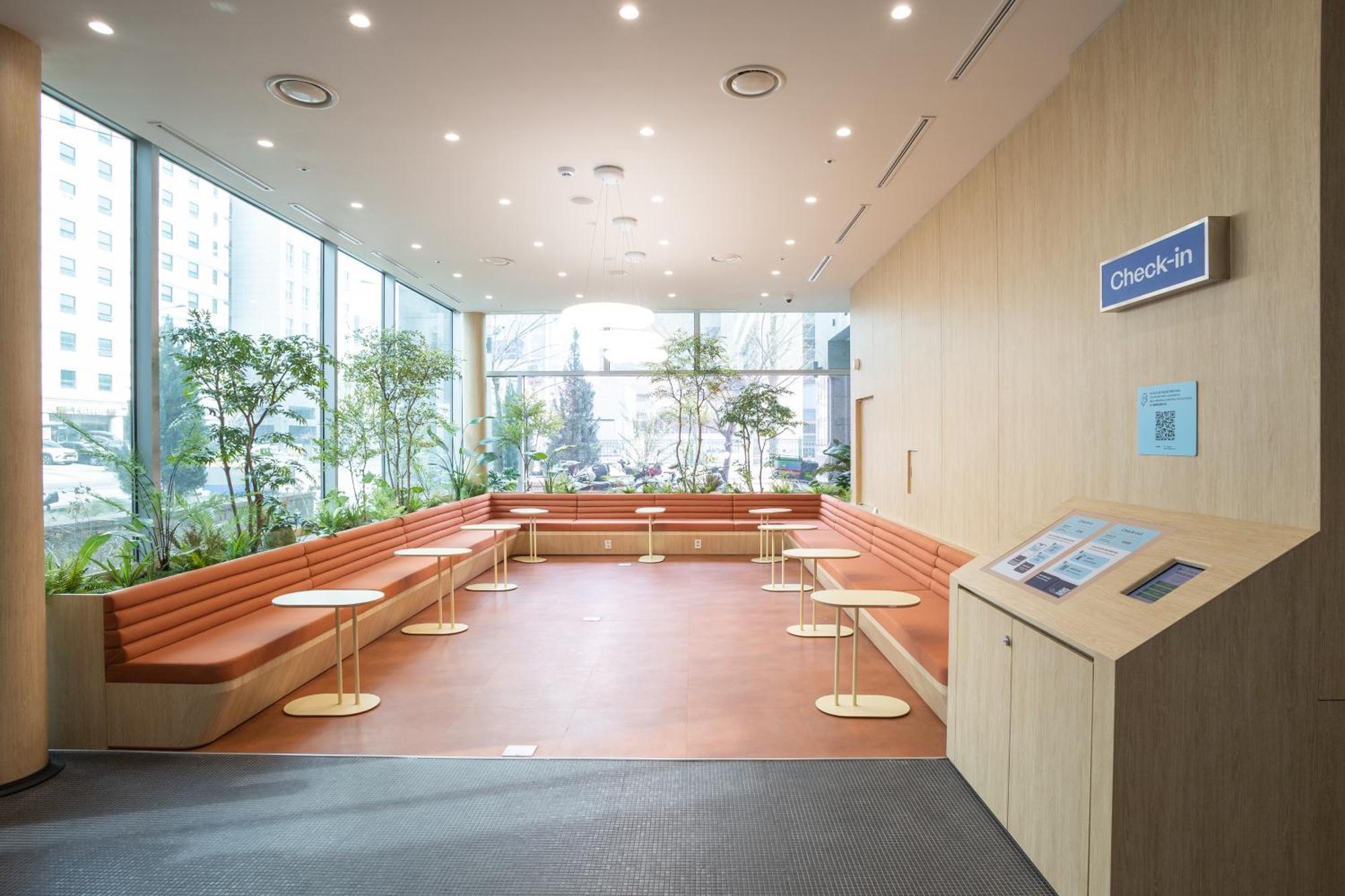 Mangrove Sinseol Hotel Seoul Exterior photo